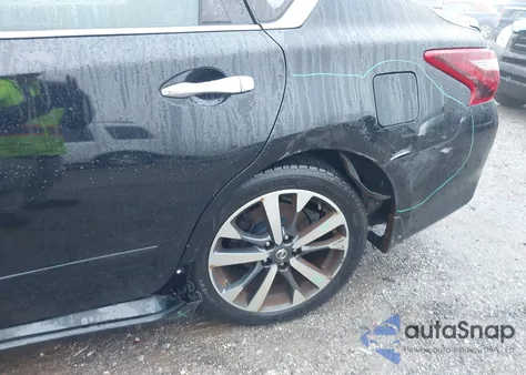 2017 Nissan Altima 2.5 Sr из США, поврежденный, VIN 1N4AL3AP7HC494561